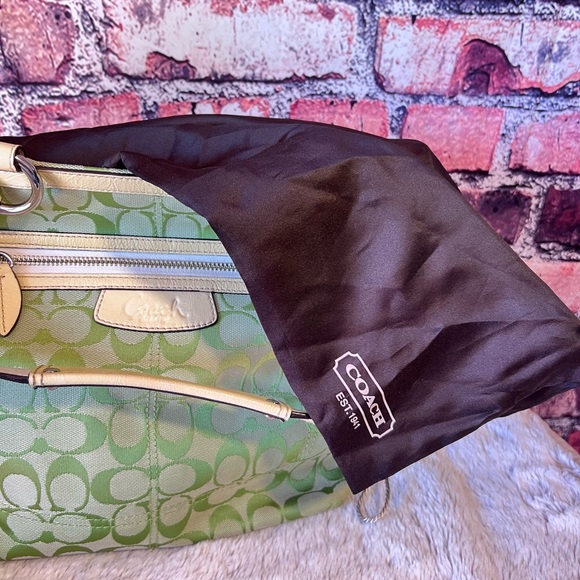 Coach Handbag Vintage Apple Green - Picture 3 of 12